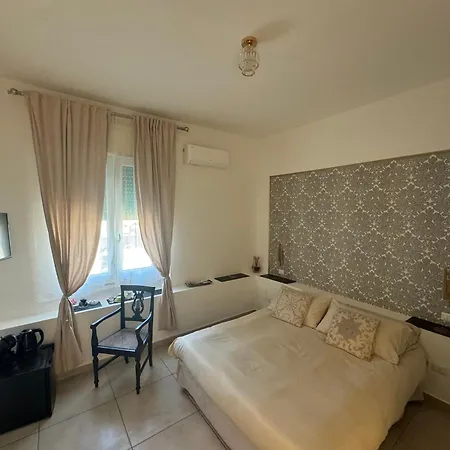 Bella 'mbriana Nápoles